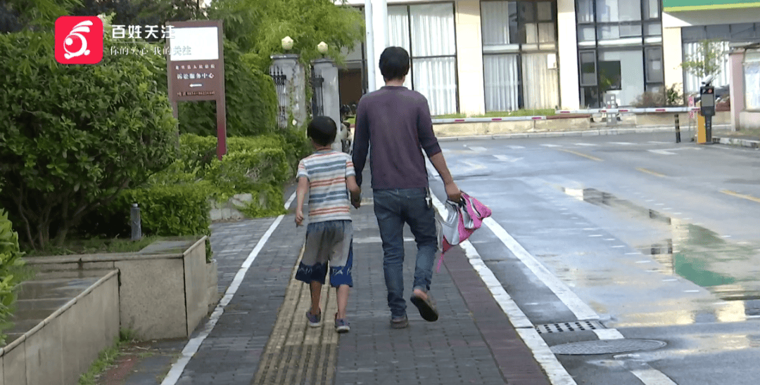 心酸！12岁男孩“独居”贵阳一安置房内<strong></p>
<p>aave币</strong>，父亲回应：迫于无奈，因为……