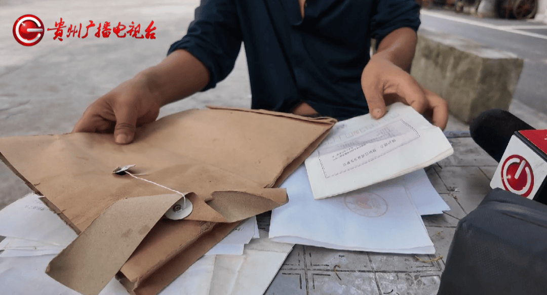 心酸！12岁男孩“独居”贵阳一安置房内<strong></p>
<p>aave币</strong>，父亲回应：迫于无奈，因为……