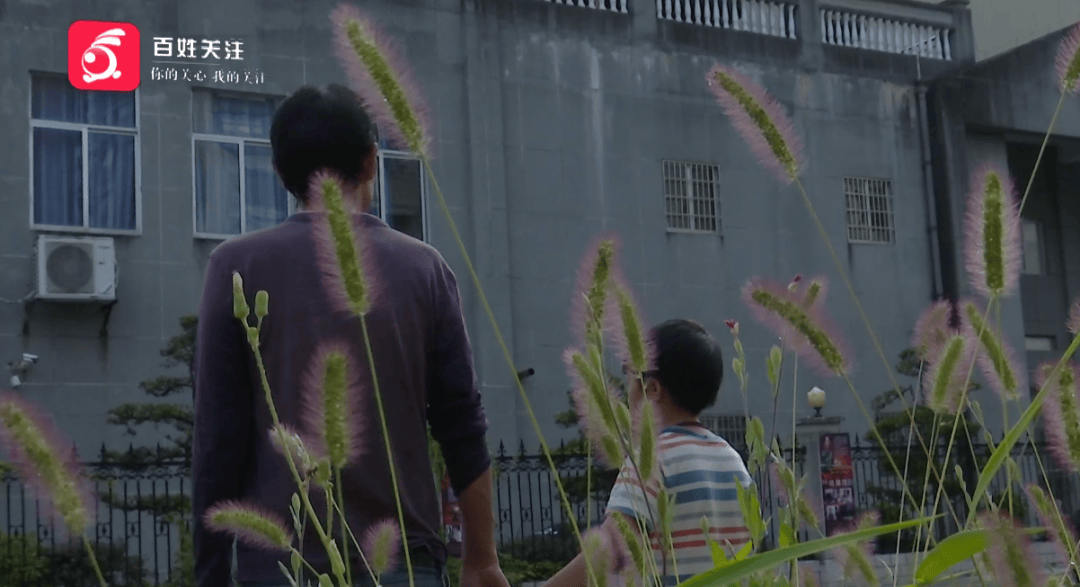 心酸！12岁男孩“独居”贵阳一安置房内<strong></p>
<p>aave币</strong>，父亲回应：迫于无奈，因为……
