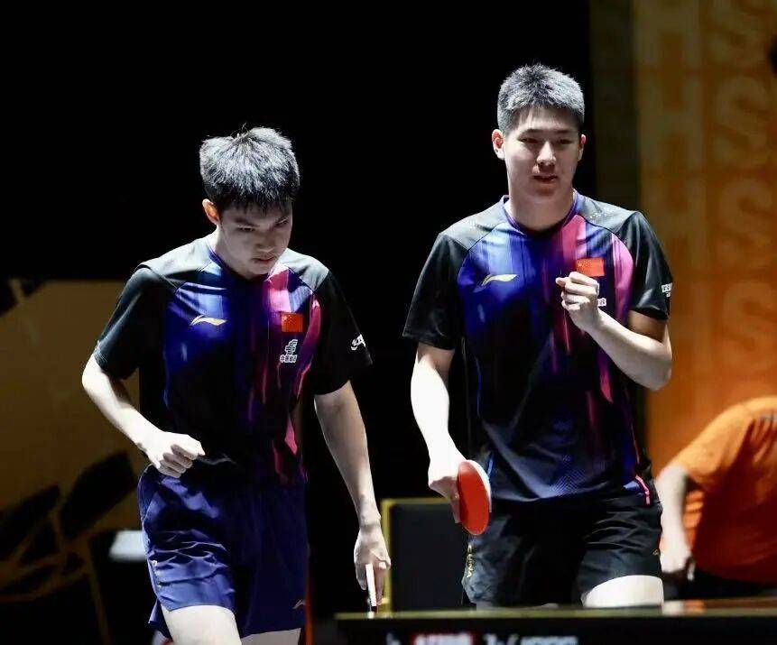 国乒提前锁定混双冠军<strong></p>
<p>atom官网</strong>，男、女双打各有3对进4强 | WTT中国大满贯双打