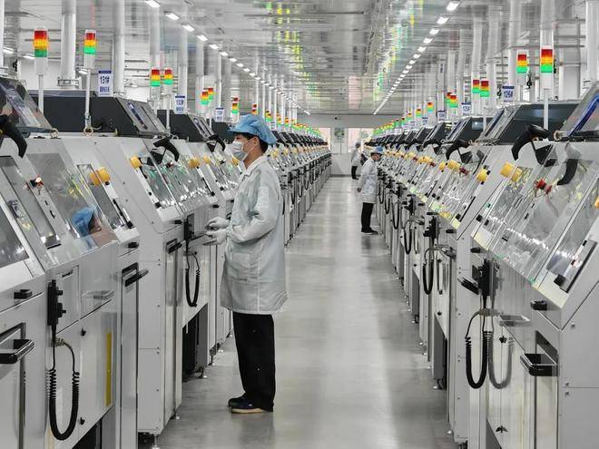 惠州老板搭上英伟达<strong></p>
<p>atom官网</strong>，搏出700亿身家