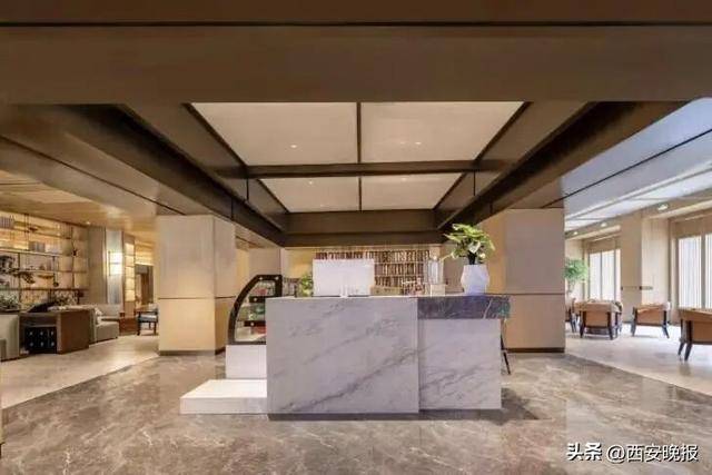 曾举债2亿！著名烂尾楼8年后变豪华酒店<strong></p>
<p>atom官网</strong>，国庆假期爆火：3688元豪华套房被订空，2日至5日满房