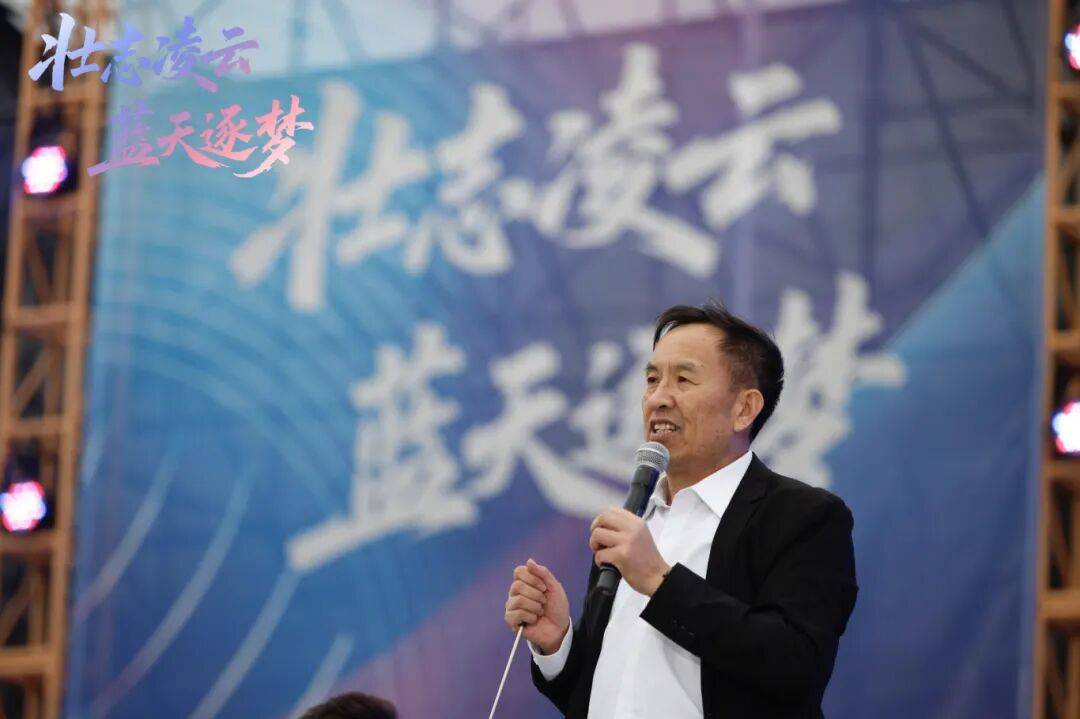 DNA彻底动了！全场跟唱<strong></p>
<p>atom币</strong>，这氛围太顶了！