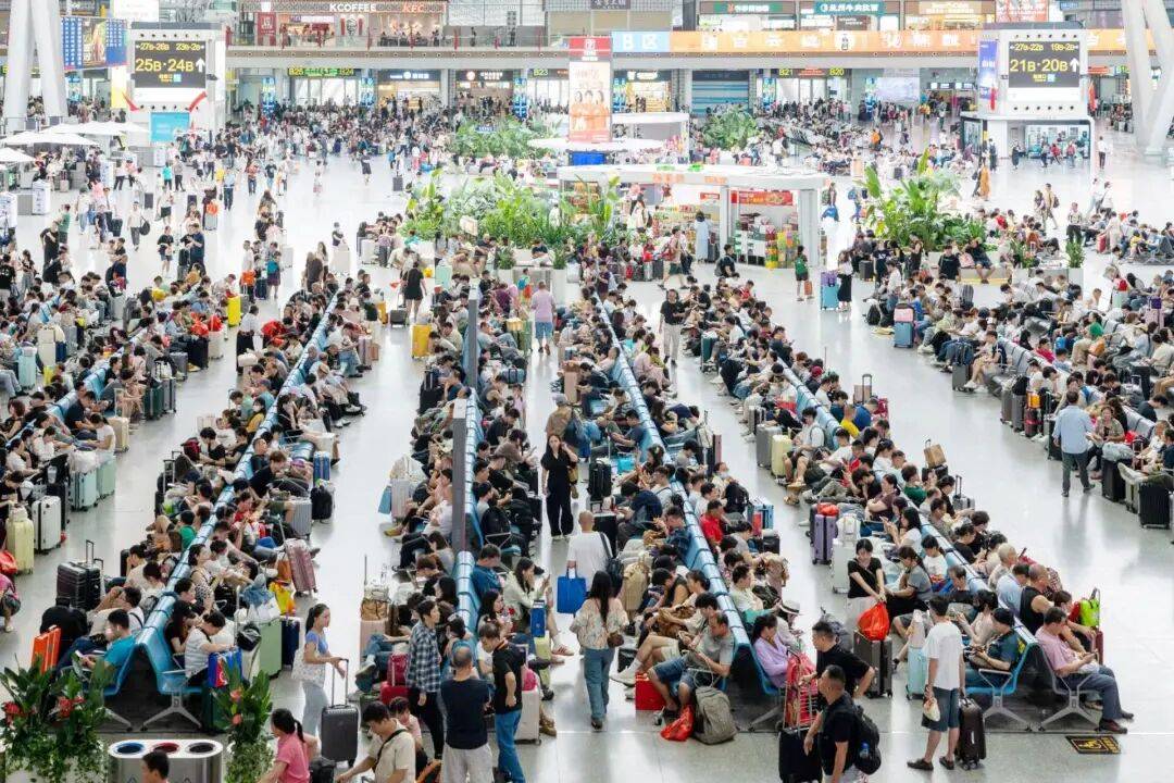 神预判<strong></p>
<p>BCH</strong>！第一波返程的“聪明人”在高速上精准相遇