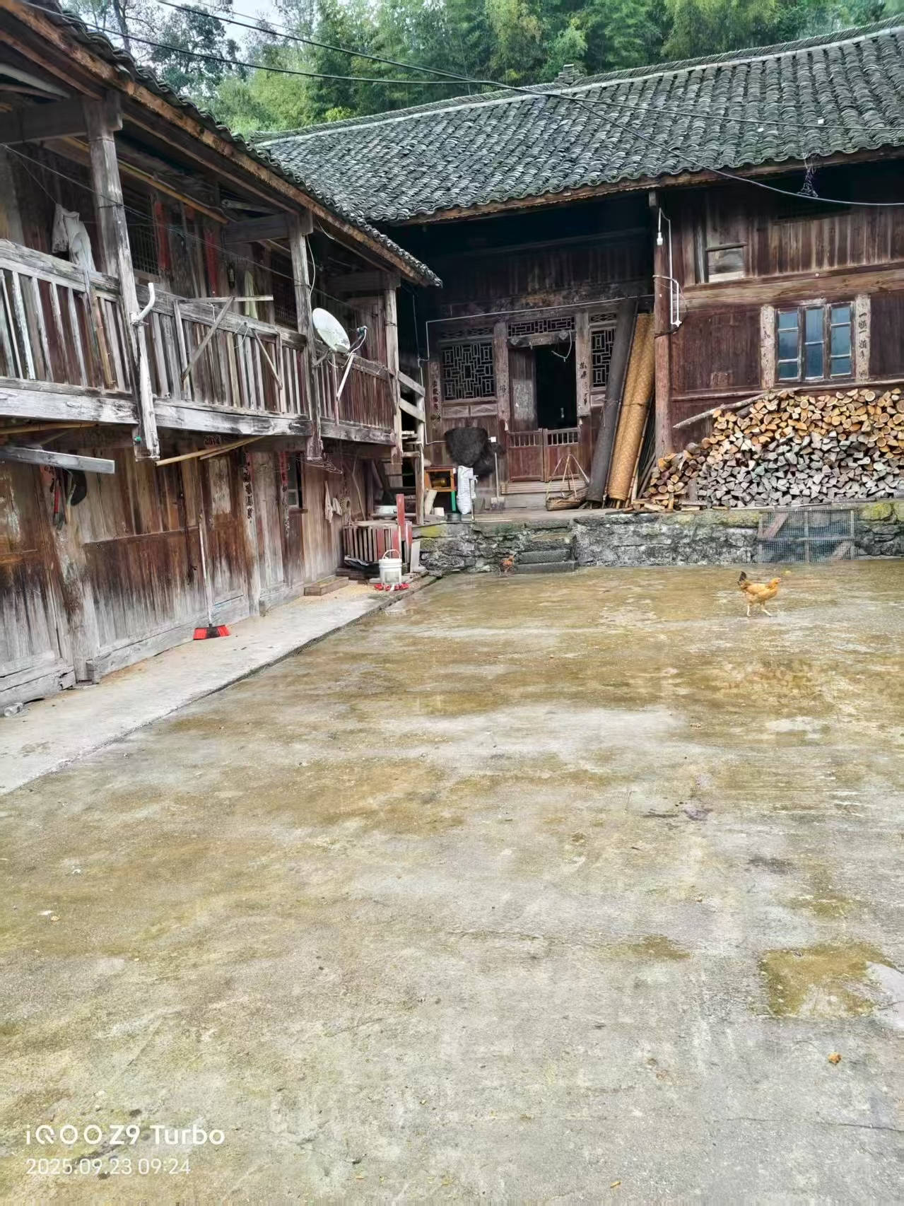 那个让老师骄傲的“调皮”班级！30年同学聚会<strong></p>
<p>bch价格</strong>，还伴有一封来自贵州的感谢信