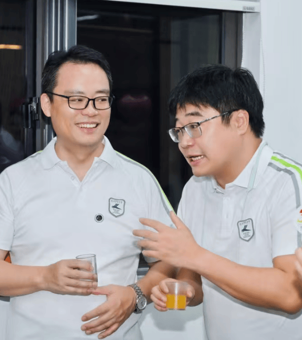 那个让老师骄傲的“调皮”班级！30年同学聚会<strong></p>
<p>bch价格</strong>，还伴有一封来自贵州的感谢信