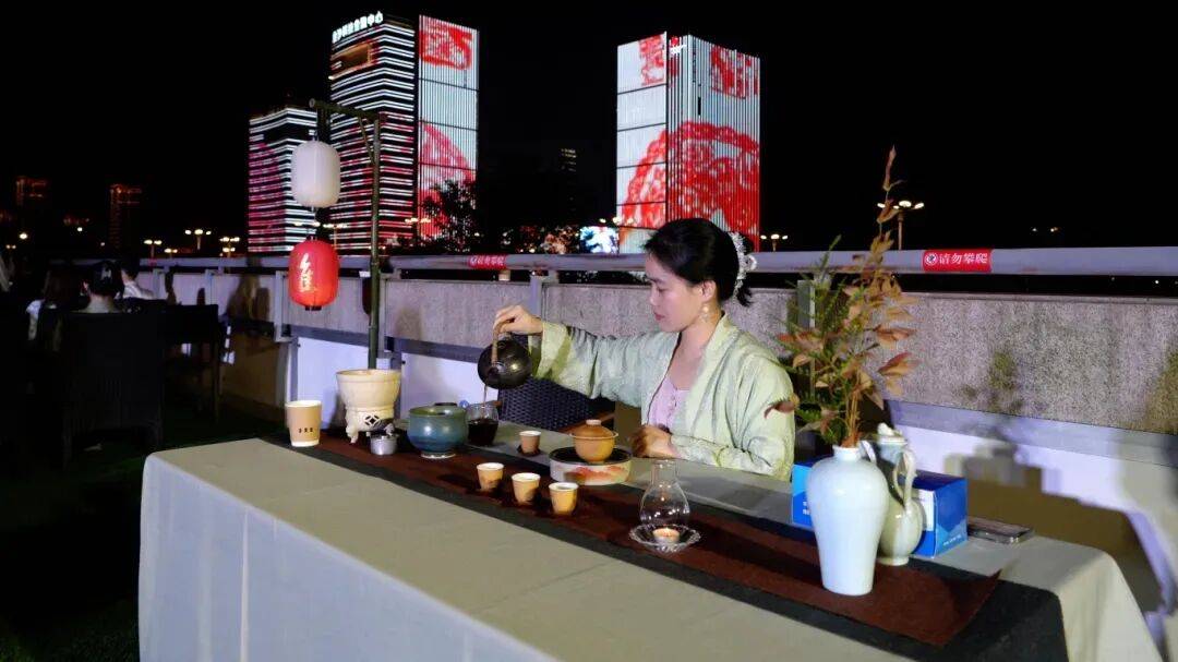 金坛图书馆国庆中秋活动精彩回顾 | 举国同欢庆<strong></p>
<p>bch价格</strong>，月满聚中秋