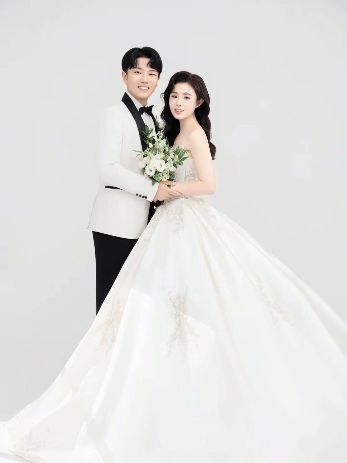 “千万富翁”解克锋儿子解清帅将举办婚礼<strong></p>
<p>bch币价格</strong>，解克锋：很开心，邀请了部分寻亲家长参加