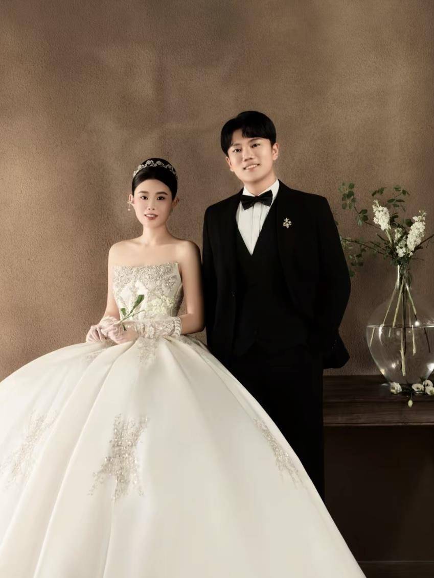 “千万富翁”解克锋儿子解清帅将举办婚礼<strong></p>
<p>bch币价格</strong>，解克锋：很开心，邀请了部分寻亲家长参加