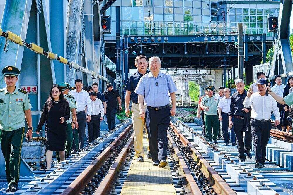 70年前<strong></p>
<p>bch币价格</strong>,钱学森经罗湖口岸归国!武警广东总队深圳第二支队开展纪念活动