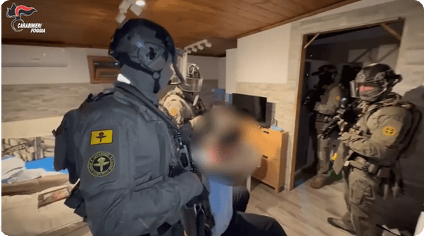 凯特患癌竟因辉瑞疫苗？伦敦4万被盗手机直飞香港<strong></p>
<p>bch币价格</strong>，比贩毒暴利产业链曝光…