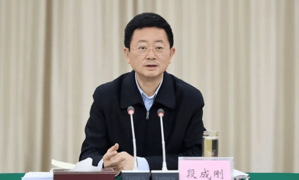 打"虎"！乌兰<strong></p>
<p>bch最新价格</strong>，任上被查