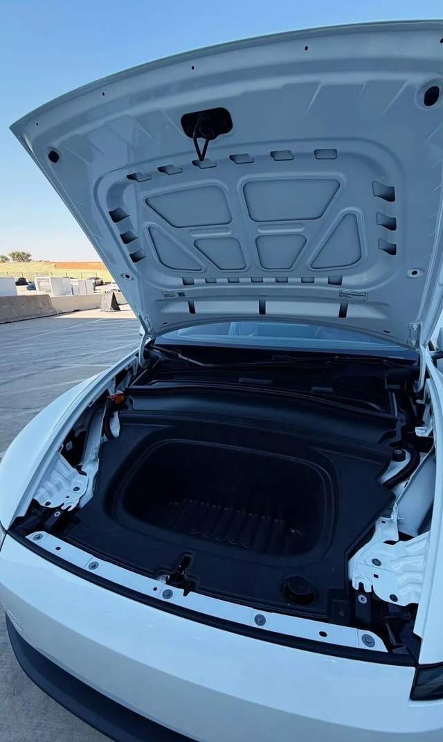 将特斯拉砍成“铁皮房”的<strong></p>
<p>bch最新价格</strong>，是马斯克新的万亿对赌协议