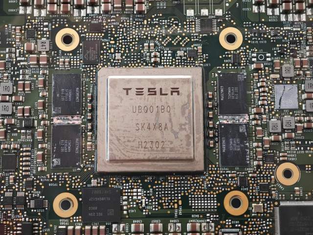 将特斯拉砍成“铁皮房”的<strong></p>
<p>bch最新价格</strong>，是马斯克新的万亿对赌协议