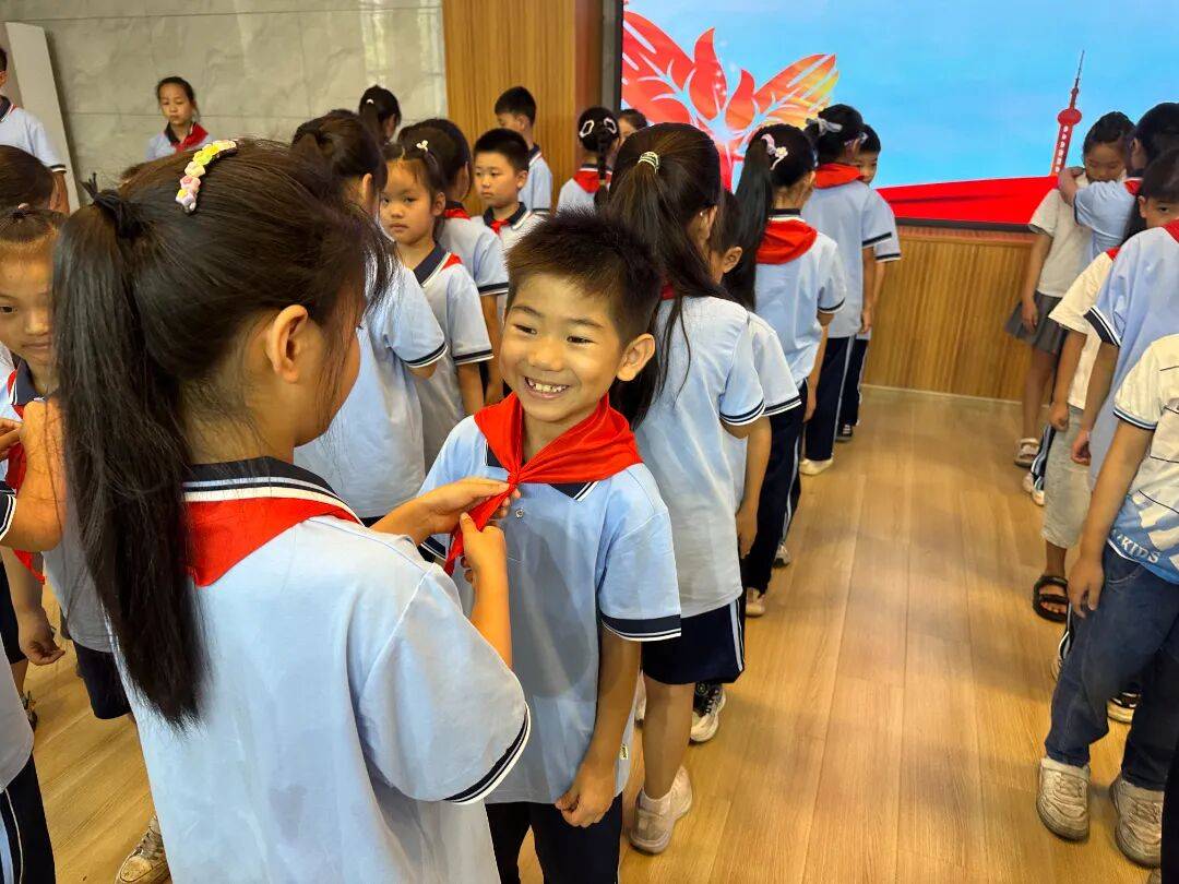 <strong></p>
<p>fil币价格今日行情</strong>我县各级少先队组织开展“强国复兴有我 争当新时代好少年”建队日主题活动