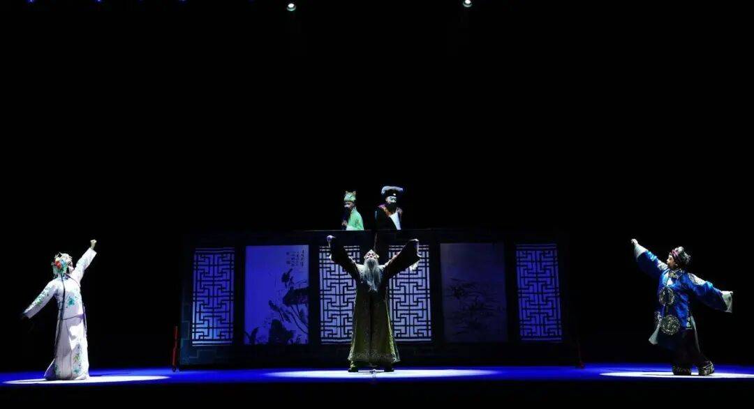 展现云南传统戏曲魅力<strong></p>
<p>fil币价格今日行情</strong>！玉溪作品《先生好茶》亮相全国舞台