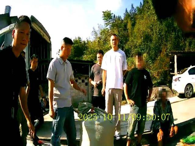 100斤玉米上秤秒变60斤?贵州一村民遭“鬼秤”骗粮!民警出手<strong></p>
<p>FIL</strong>,5人被拘