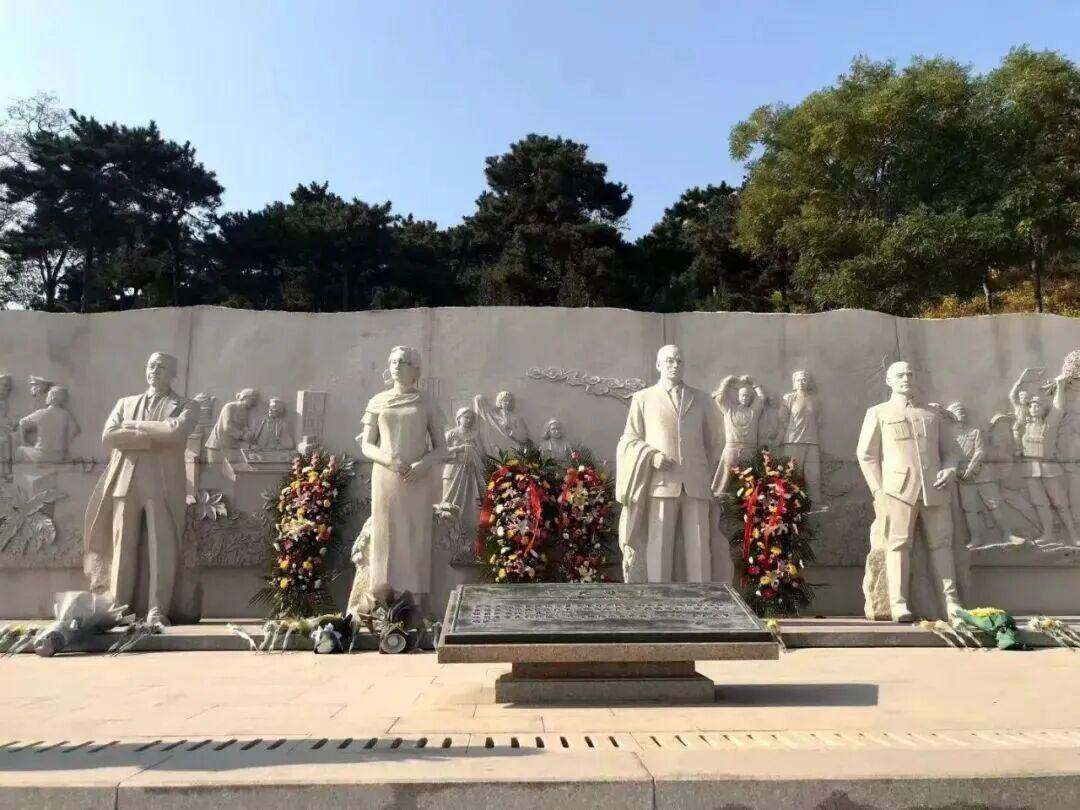 《沉默的荣耀》总编剧人民日报撰文：能感动我们<strong></p>
<p>FIL</strong>，也一定能打动观众