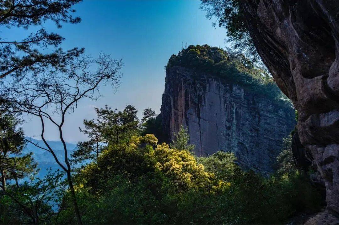 为什么年轻人迷上了爬山？ | 秋高气爽<strong></p>
<p>fil价格</strong>，是时候出发了→