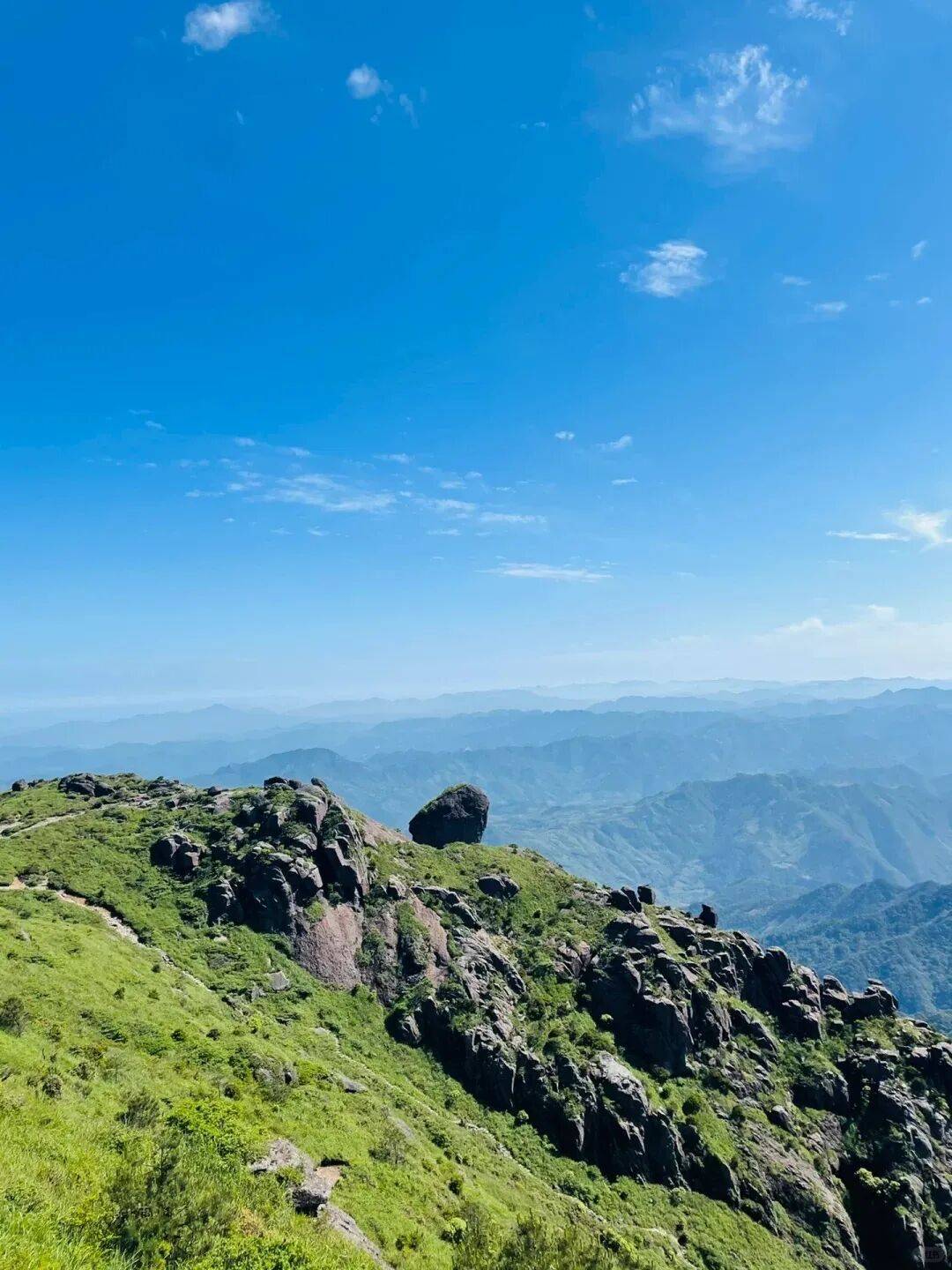 为什么年轻人迷上了爬山？ | 秋高气爽<strong></p>
<p>fil价格</strong>，是时候出发了→