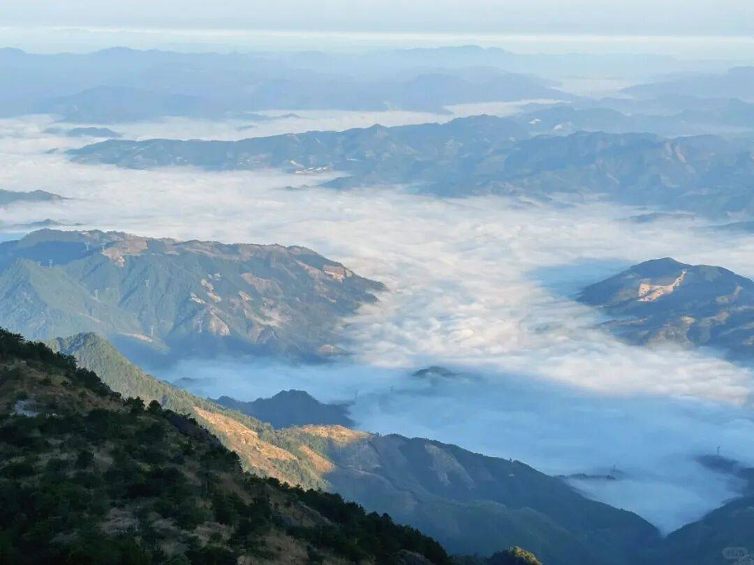 为什么年轻人迷上了爬山？ | 秋高气爽<strong></p>
<p>fil价格</strong>，是时候出发了→