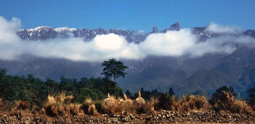 为什么年轻人迷上了爬山？ | 秋高气爽<strong></p>
<p>fil价格</strong>，是时候出发了→