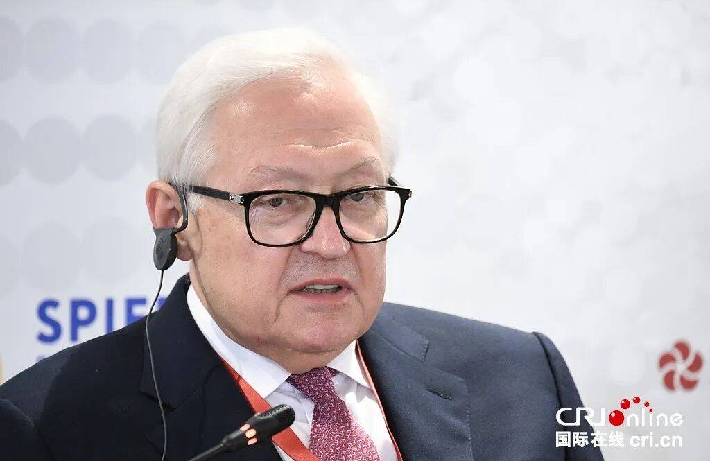 欧盟批准对俄实施第19轮制裁<strong></p>
<p>fil最新消息</strong>,将“影子舰队”中117艘船只列入制裁名单