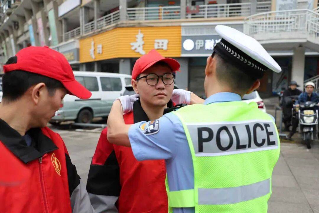 紧急提醒<strong></p>
<p>FIl暴跌</strong>！福州全市严查！持续到明年1月！