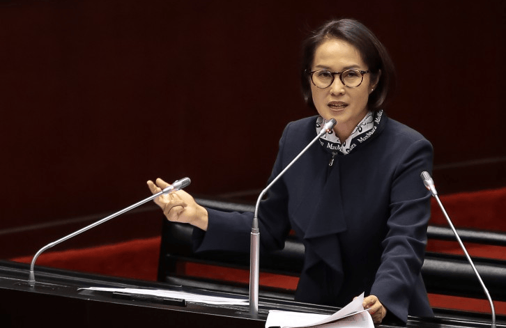 台湾人<strong></p>
<p>hbar</strong>，难道不是中国人？