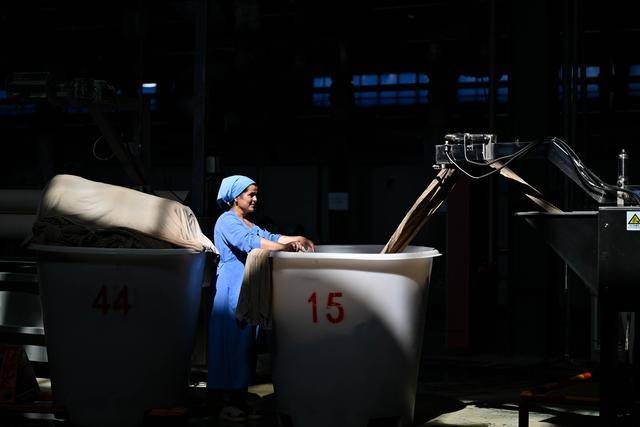 青年说 | 到中亚<strong></p>
<p>hbar币</strong>,奔赴一场激动人心的“探秘”