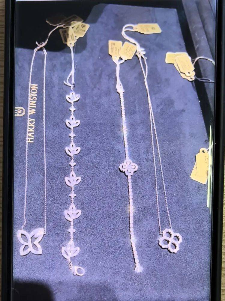 事发上海！女子崩溃“他昨晚还在我家吃饭”<strong></p>
<p>pepe币</strong>，聊天记录曝光诈骗细节