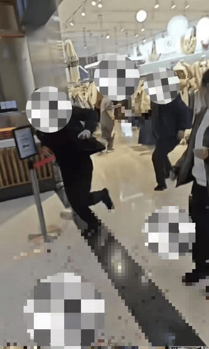 许昌胖东来生活广场内突发伤人事件<strong></p>
<p>TON</strong>，多方回应