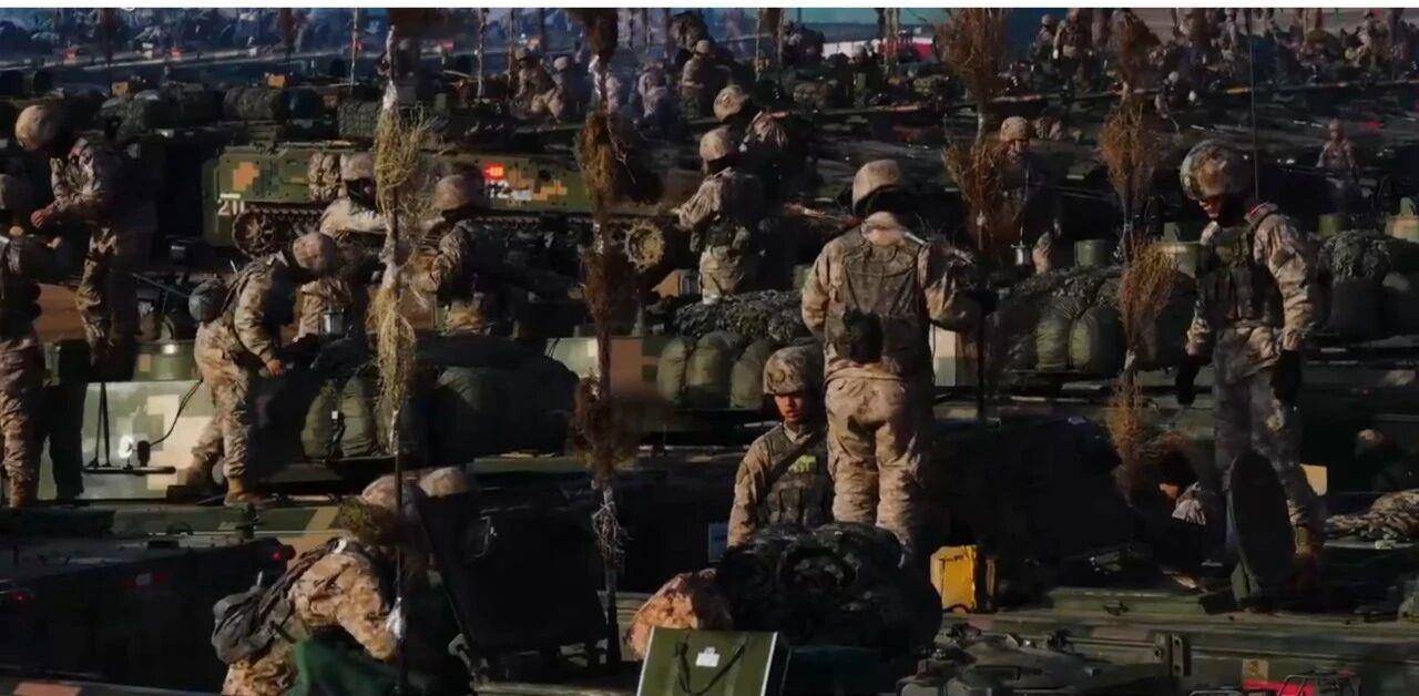 大场面！机器狗、无人机开路<strong></p>
<p>trump币</strong>，实兵对抗演练画面公布