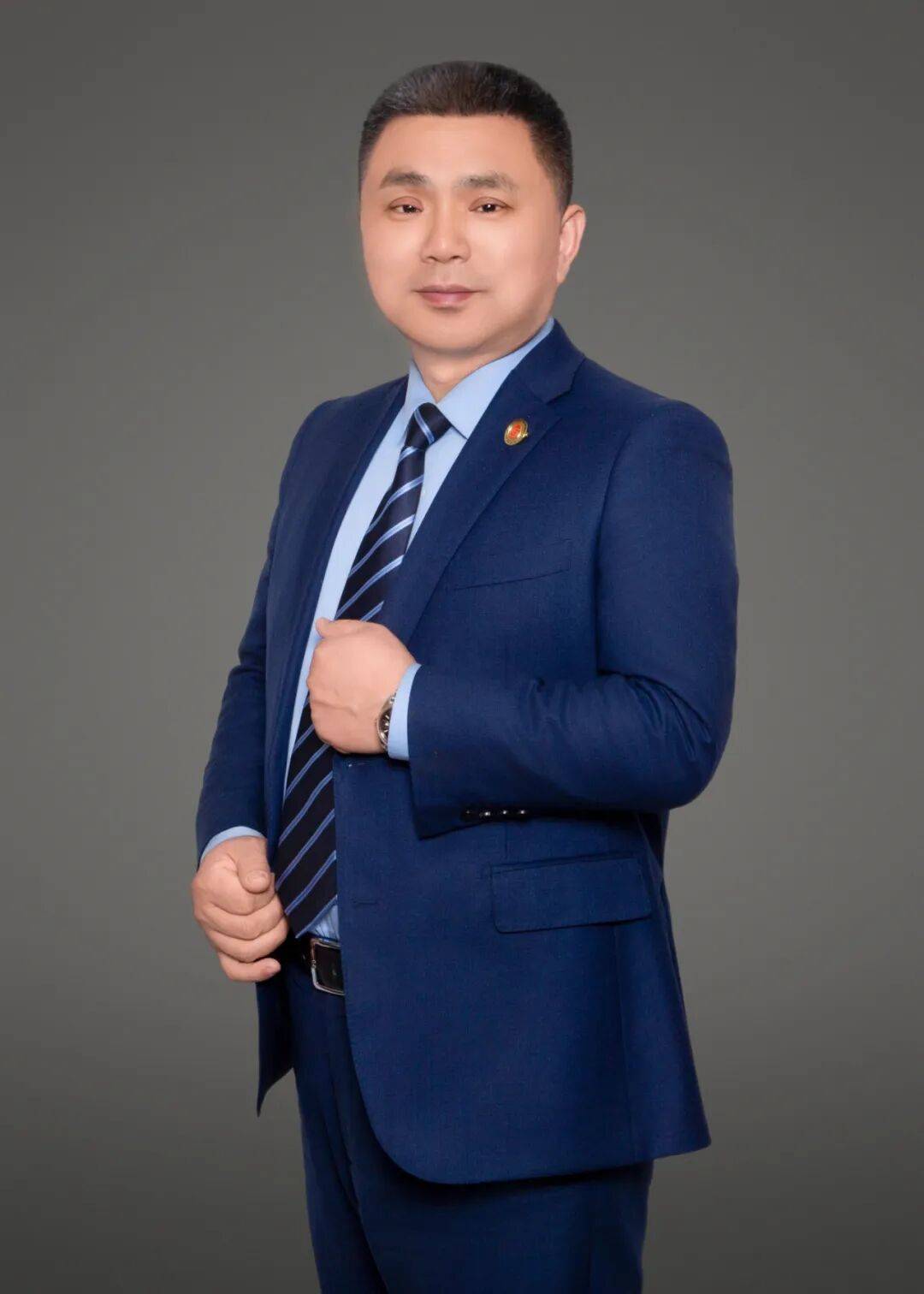 二姐夫帮忙装修房子<strong></p>
<p>币圈Trump币</strong>,铺瓷砖后卷走3万多装修款,这是违约还是诈骗?