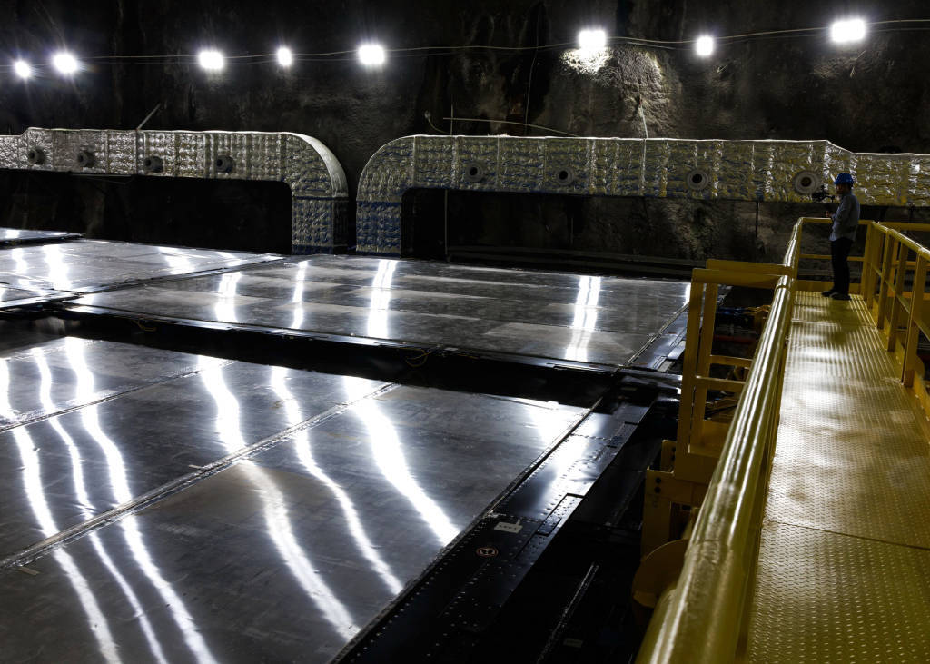 镜头内外｜地下700米<strong></p>
<p>币钱包</strong>，国之重器捕捉“幽灵粒子”