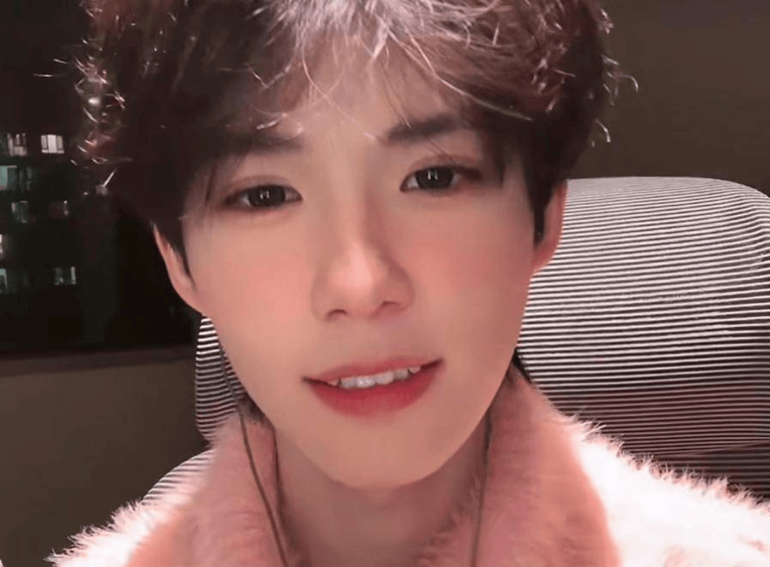 何秋亊称演唱会未获报酬引关注<strong></p>
<p>uni币</strong>，主办方老板160万股权被冻结