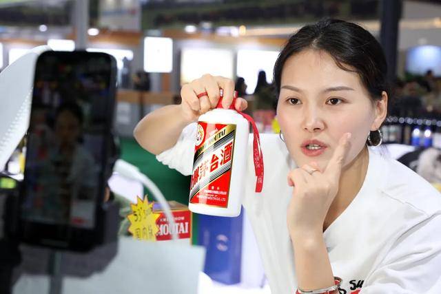 飞天茅台快逼近1499元<strong></p>
<p>ada</strong>了