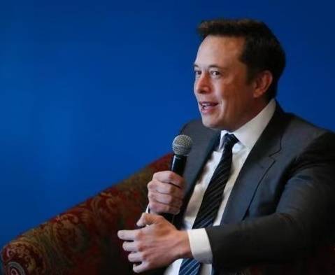 马斯克官宣小15岁高管女友<strong></p>
<p>ADA币</strong>,毕业于耶鲁大学是AI专家,马斯克母亲力赞:她又智慧又独立