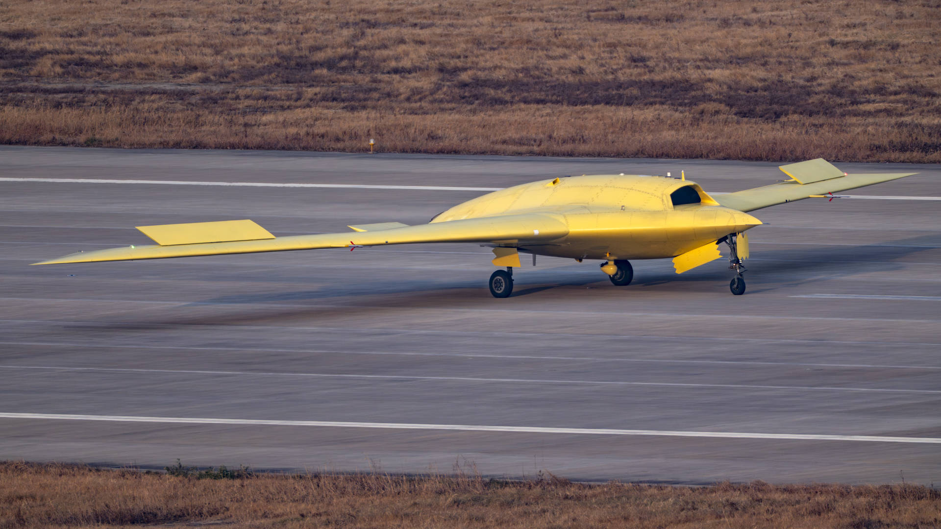 多张高清大图<strong></p>
<p>bitget官网地址</strong>!新型高空高速长航时无人机彩虹-7近日成功首飞