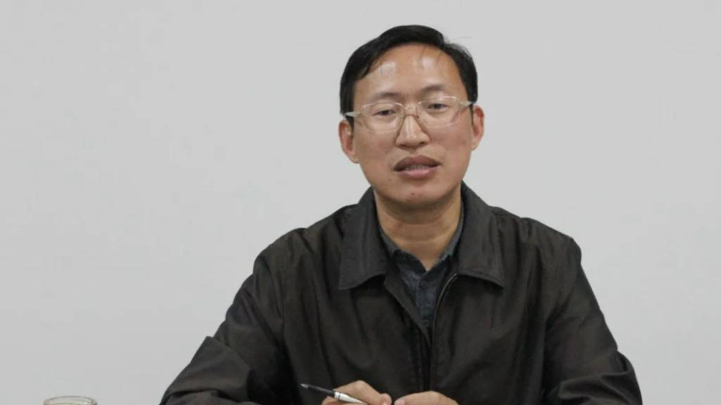 随州市委常委、常务副市长吴丕华任孝感市人大常委会党组书记