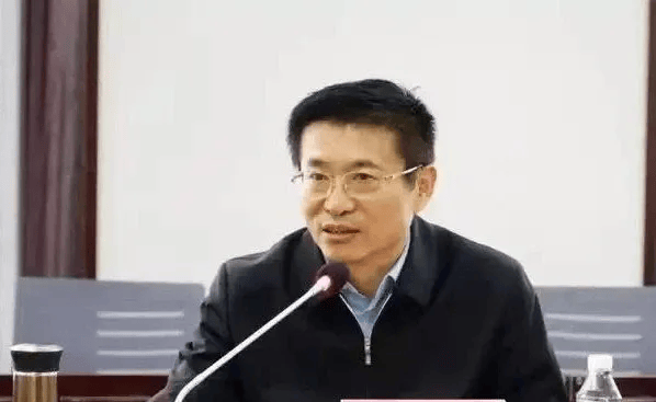 中共中央批准,国家监委对于文明严重职务违法问题进行了立案调查