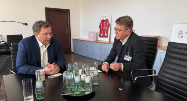 德国铁路公司订购中国电动公交车<strong></p>
<p>BitGet最新app下载</strong>，德财长：让我十分恼火