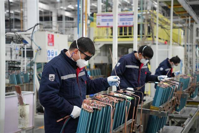 董明珠硬刚空调“铝代铜”<strong></p>
<p>BitGet最新app下载</strong>！海尔、美的、小米将联合推动空调核心散热部件的铜管换成铝管