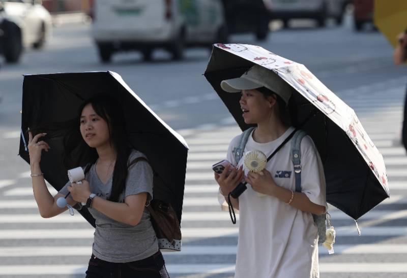 “热麻了”<strong></p>
<p>btc.com</strong>，广州今日最高温41.6℃，花都区橙色预警生效