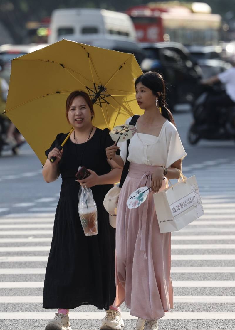 “热麻了”<strong></p>
<p>btc.com</strong>，广州今日最高温41.6℃，花都区橙色预警生效