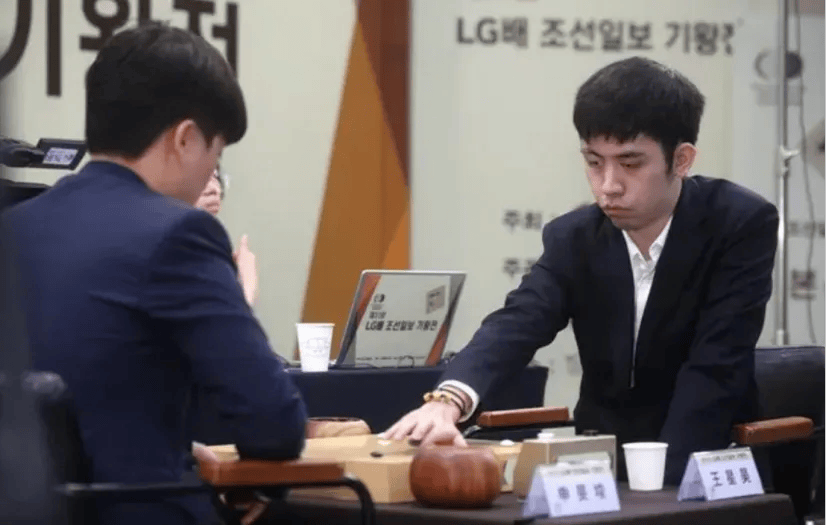 逆转夺下LG杯世界冠军<strong></p>
<p>btc钱包文件</strong>，当年的顽童已成中国围棋的领军人物