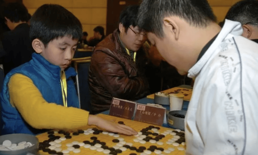 逆转夺下LG杯世界冠军<strong></p>
<p>btc钱包文件</strong>，当年的顽童已成中国围棋的领军人物